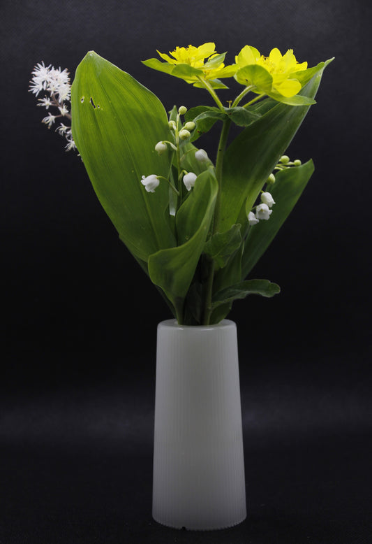 Petit vase long