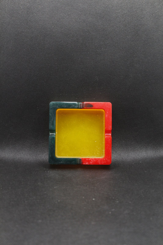 Cendrier vert rouge et jaune