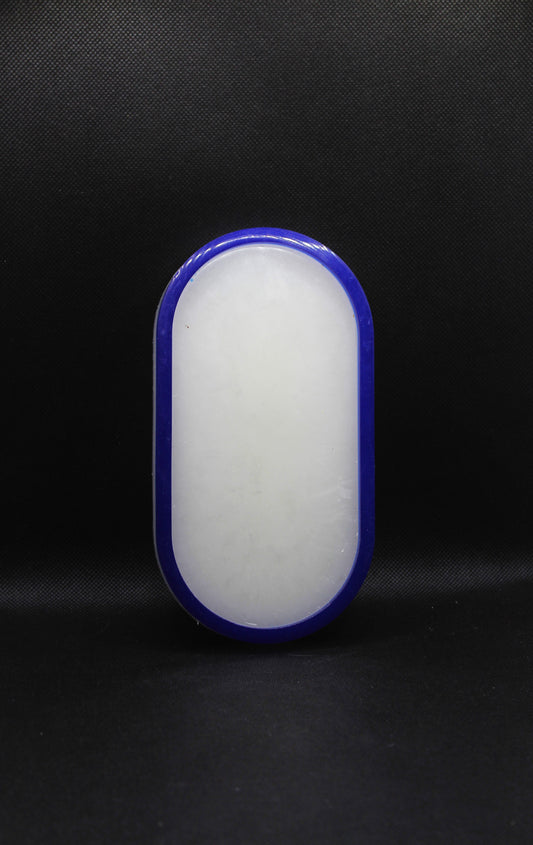 Vide poches ovale blanc et bleu