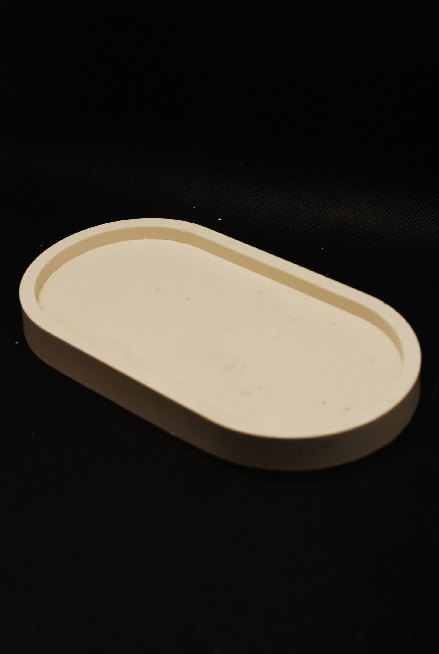 Vide poches ovale blanc crème