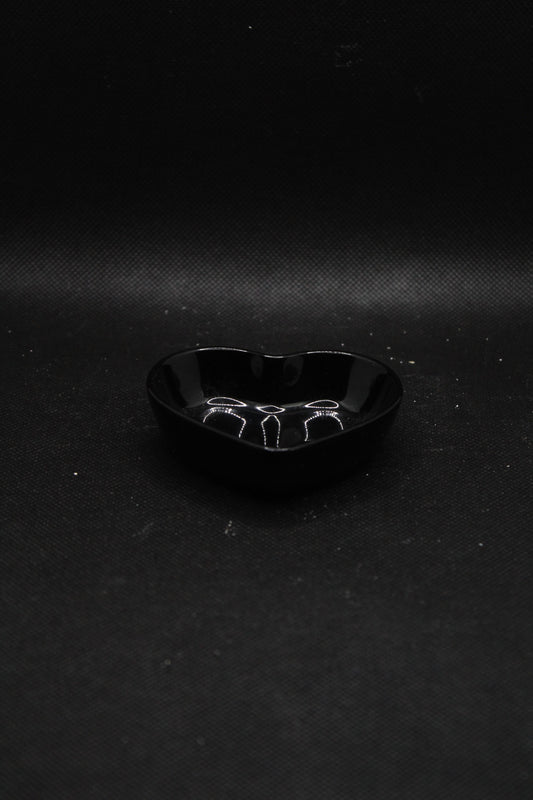 Vide poches coeur noir