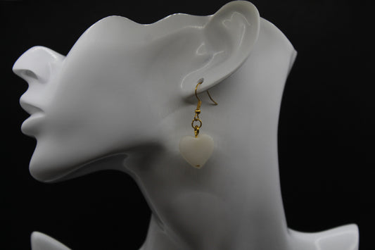 Boucle d'oreilles coeur blanc